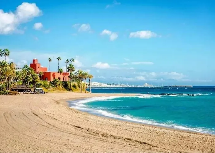Benalbeach, Estudio En Primera Linea De Playa
